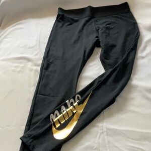 Nike leggings